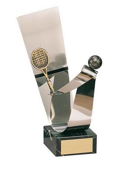 Trofeo tenis pelota y raqueta 